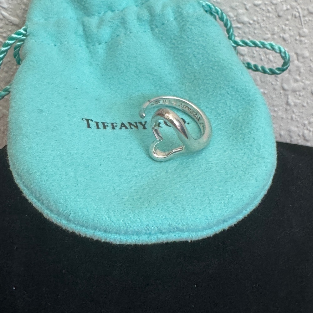 GUARANTEED AUTHENTIC! Tiffany & Co Open Heart ring by Elsa Peretti - size 6